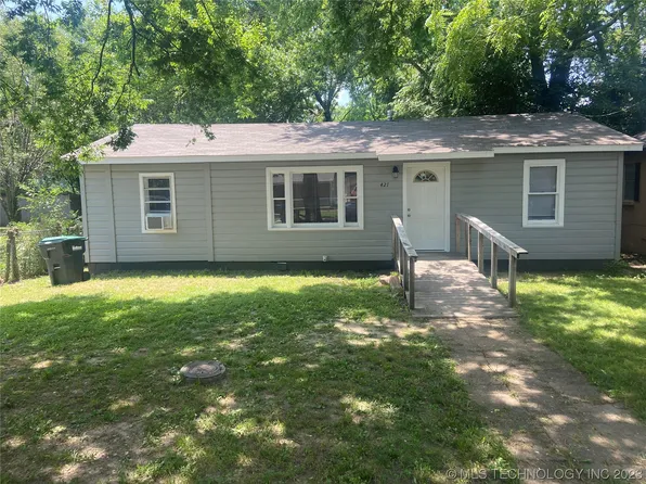 421 York St, Tahlequah, OK 74464