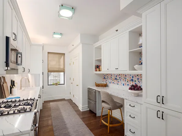 203 West 90th Street image 3 of 10