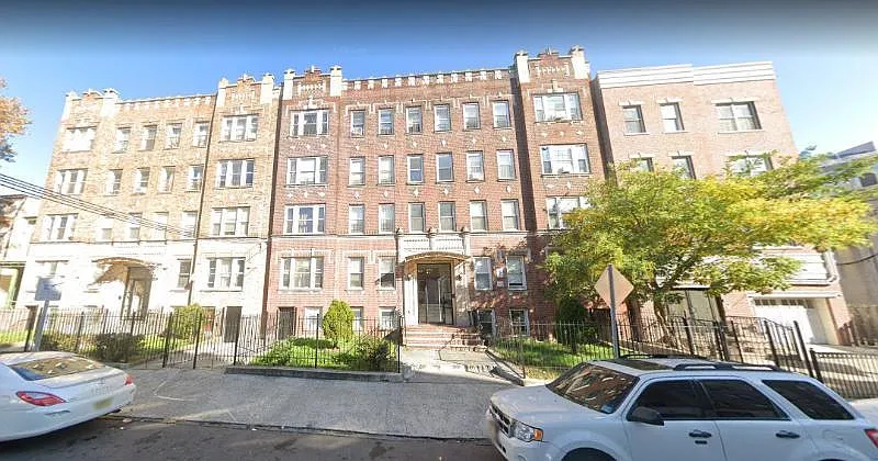 154 Belmont Ave #104