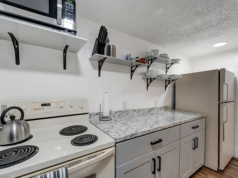 6738 Eaton St — Photo 30