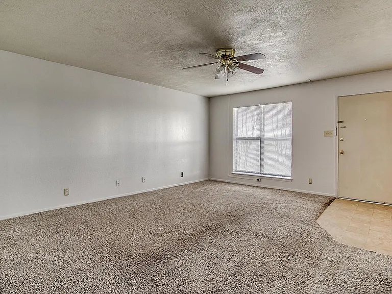 6530 Fall Creek Hwy — Photo 7