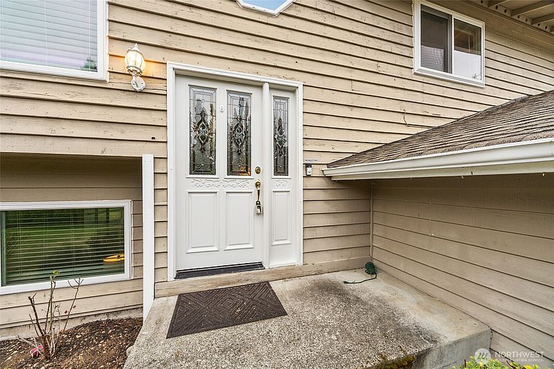 3rd image of 19208 SE 332nd Place