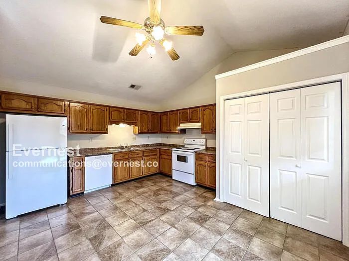 10157 Riggan Dr — Photo 6