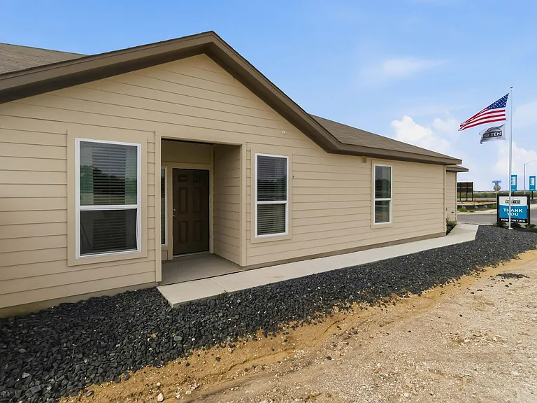 5203 Green St #1 — Photo 4