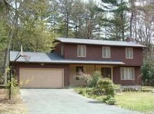 140 Aubinwood Rd, Amherst, MA 01002