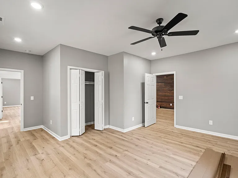 6081 Lakeview Rd — Photo 11