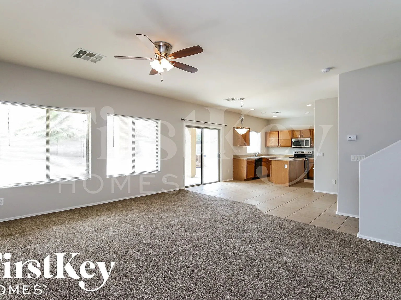 5 bed, 3.0 bath, 2703 sqft, $2,080 — Photo 2