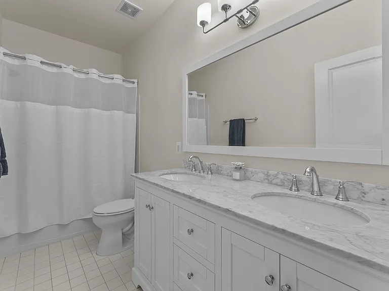 4039 Cray Dr — Photo 45