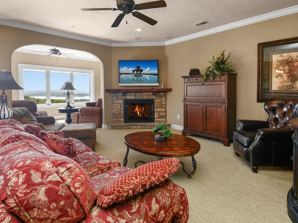 31 Royal Vista Dr. Bldg. 1 #106, Branson, MO 65616