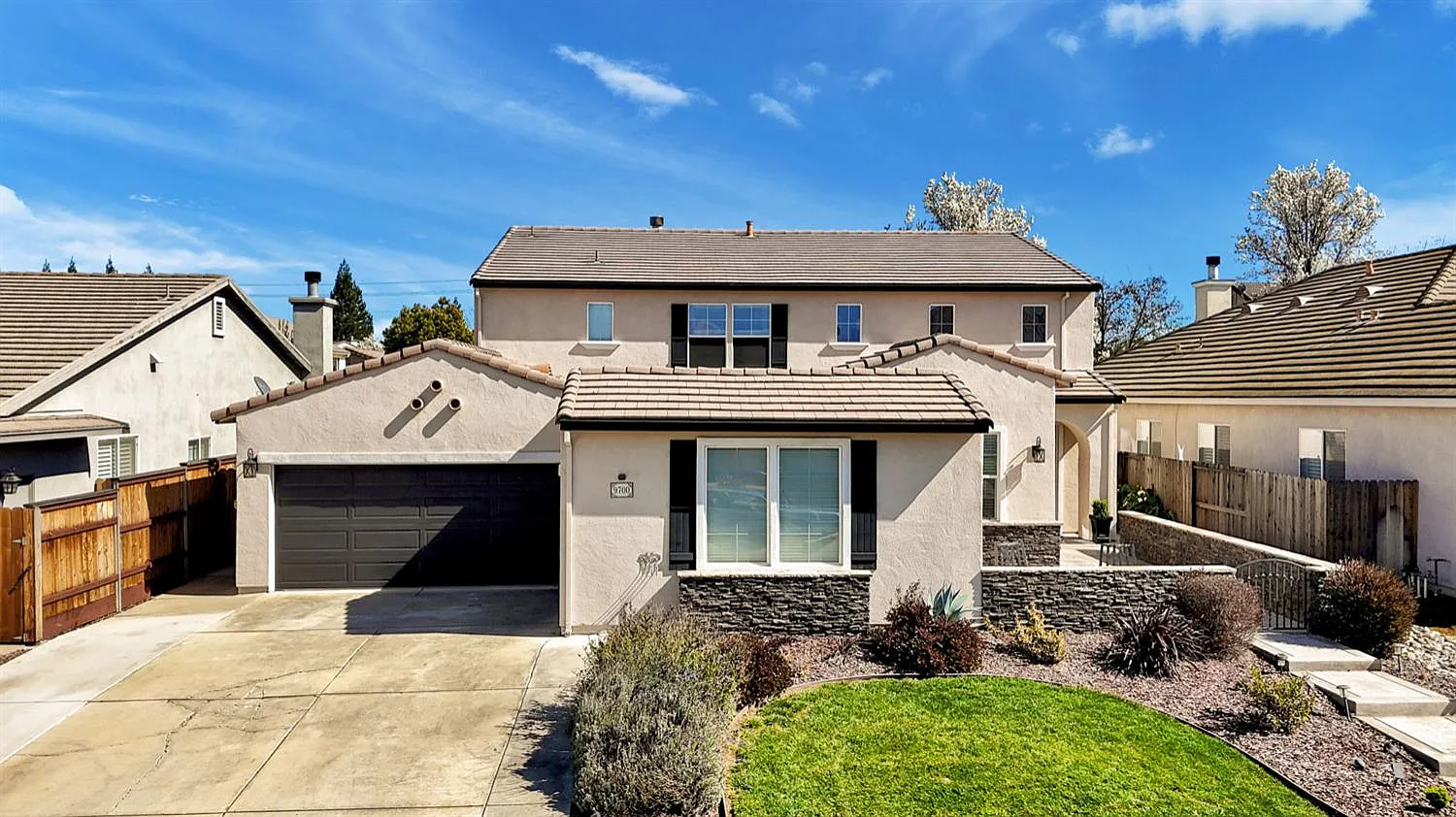 9700 Glacier Creek Way photo 1