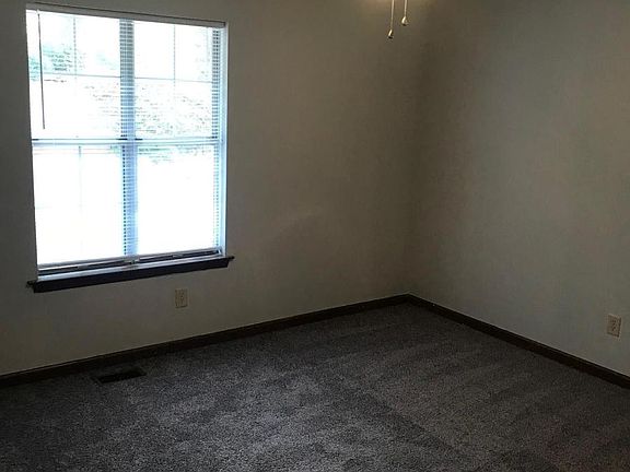 3rd image of 7102 Tanager Ct