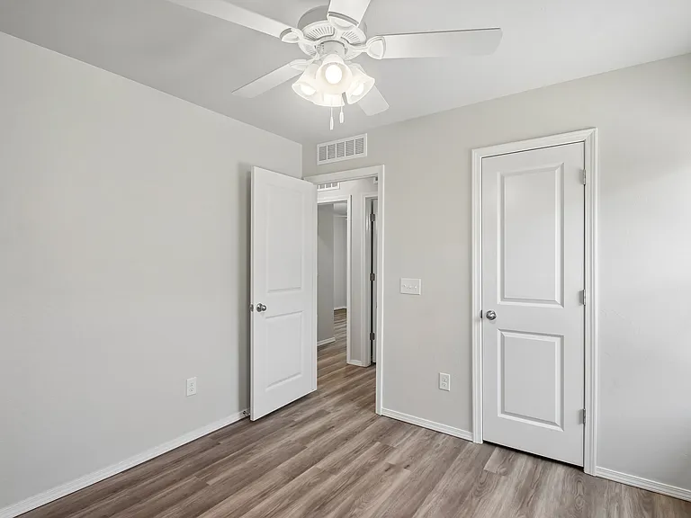 Enclave Estates — Photo 6