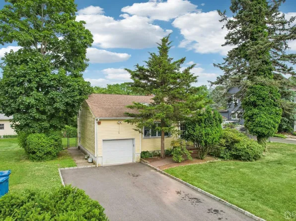 782 Old Raritan Rd, Edison, NJ 08820