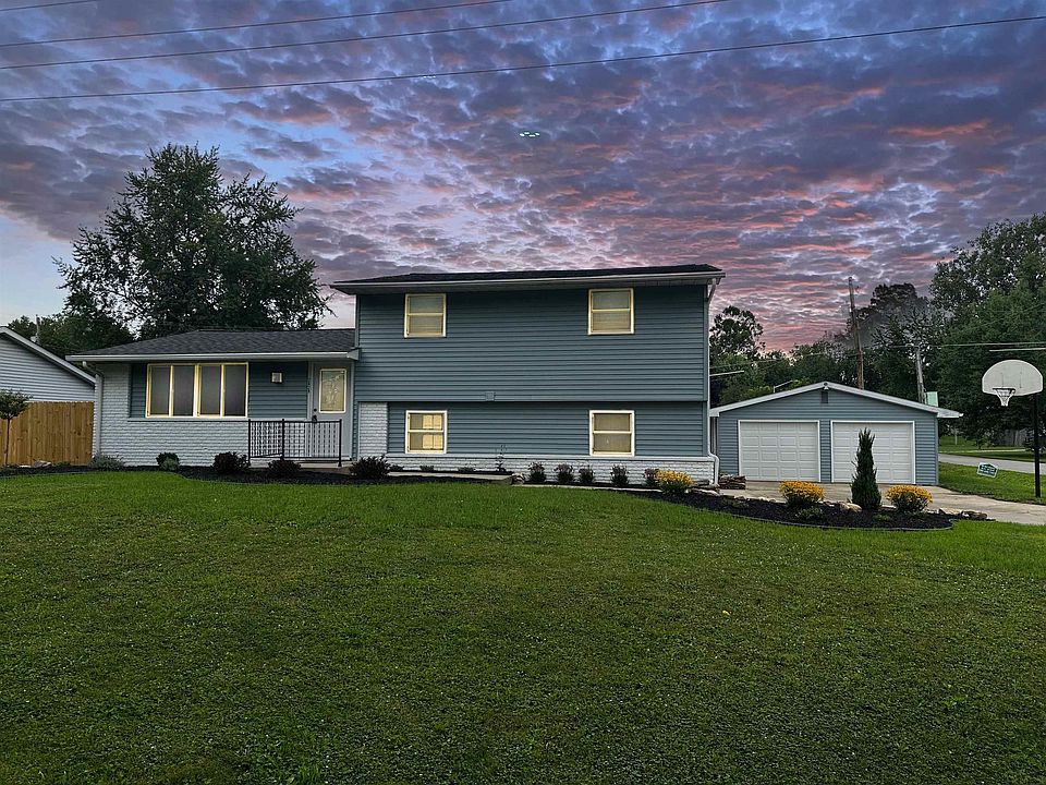 1st image of 2629 Deerwood Dr