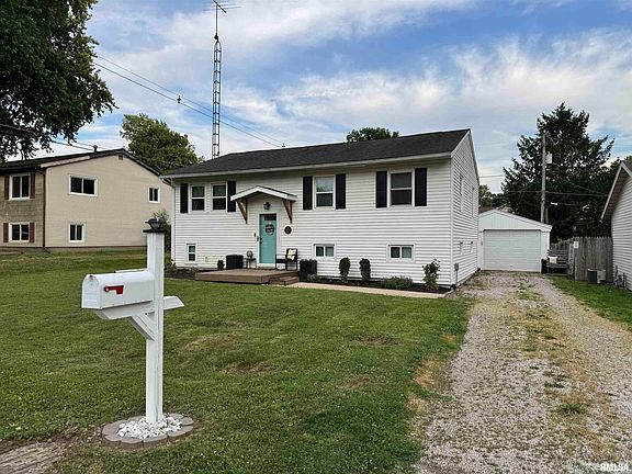 4th image of 424 Lexington Dr