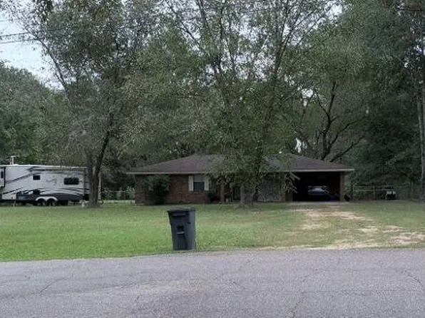 1092 Howell Rd, Purvis, MS 39475