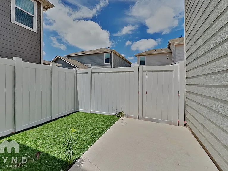 10840 Emerick St — Photo 18