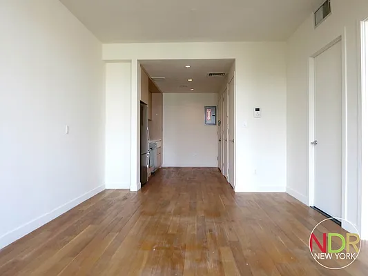 Rented by Next Door Realty NYC | media 14