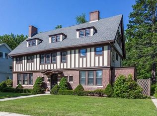 190 Fort Pleasant Ave, Springfield, MA 01108