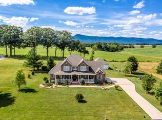 572 Old Farm Rd, Luray, VA 22835