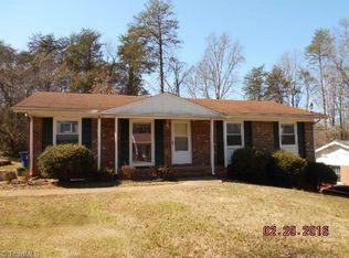 1528 Benbow St, Winston Salem, NC 27106