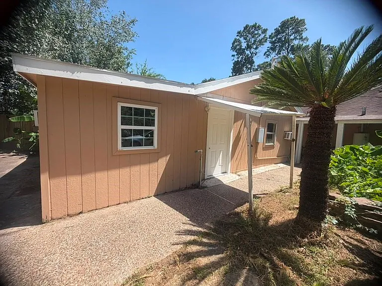 17718 E Strack Dr — Photo 1