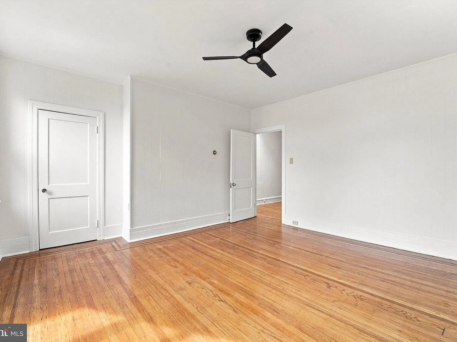 2 bed, 1.0 bath, 1690 sqft, $2,400 — Photo 4