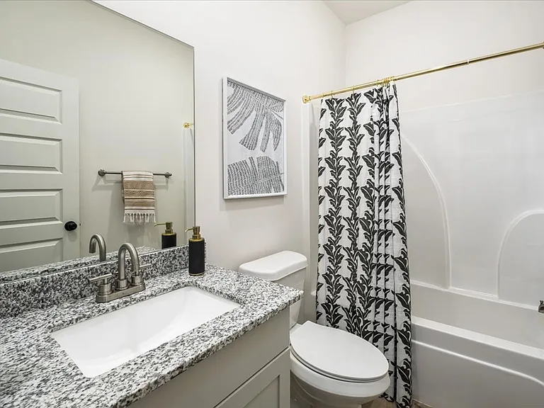 St. Andrews Luxury Apartments — Photo 18