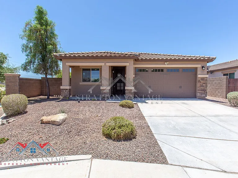 17113 W Diana Ave — Photo 2