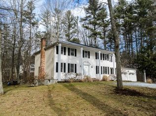 14 Penobscot St, Medfield, MA 02052
