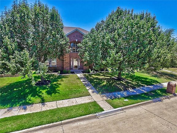 2nd image of 1818 Lake Texoma Cir