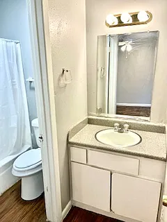 2606 Ektom Dr #2 — Photo 3
