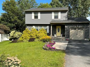 3 Spring Cir, Plattsburgh, NY 12901