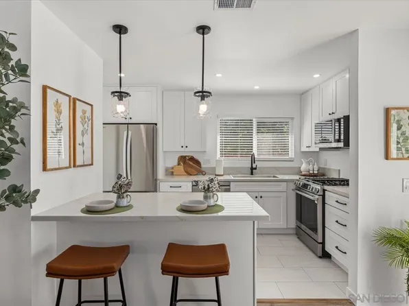 4617 Westridge Dr, Oceanside, CA 92056