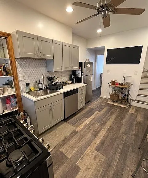185 Home St #1/2 — Photo 4