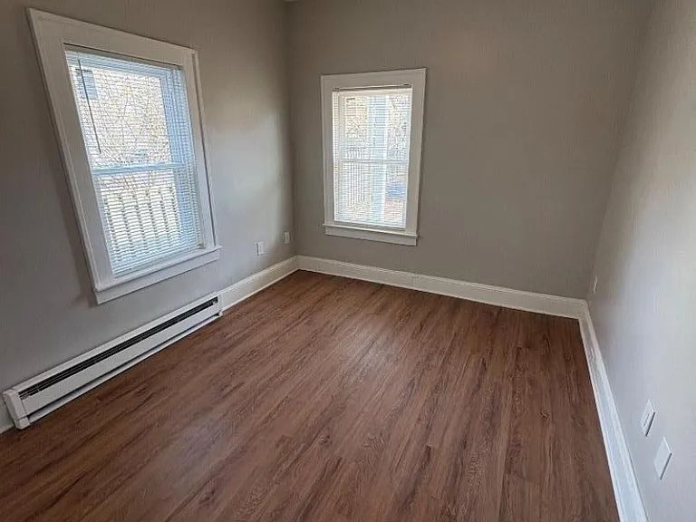 136 Main St #2 — Photo 8