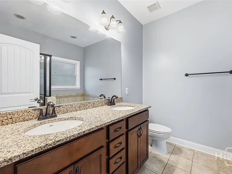 1701 Lincoln St — Photo 23