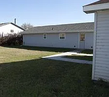2 bed, $900 — Photo 3