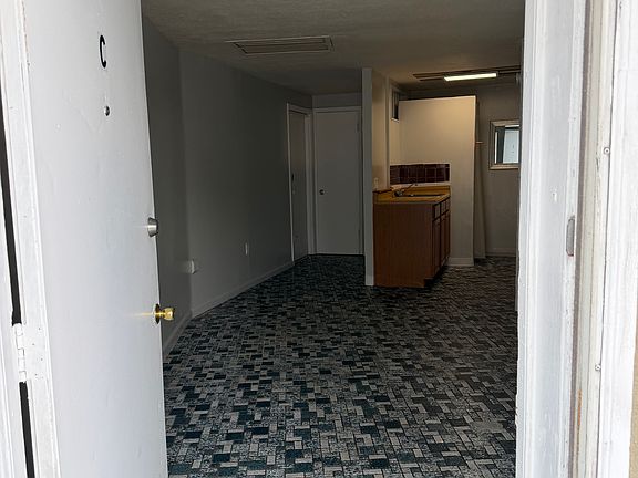 5th image of 211 S 22nd St #C