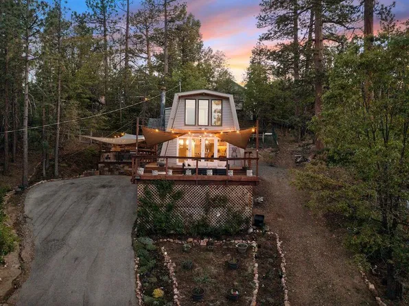 554 Talmadge Rd, Big Bear Lake, CA 92315