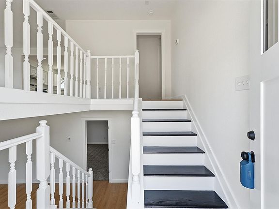 3rd image of 11330 Raven View Dr