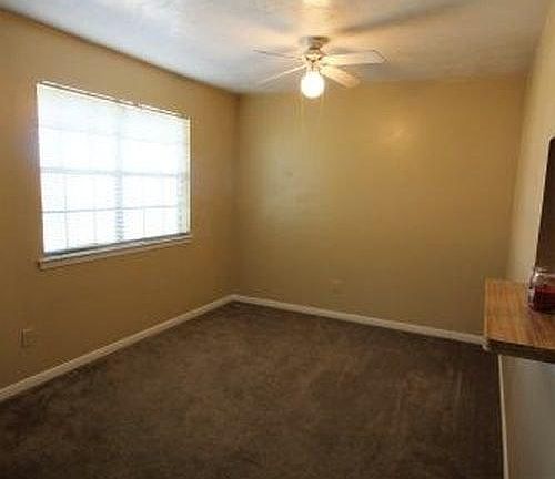 3rd image of 706 Navarro Dr APT A