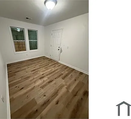 5 bed, $2,200 — Photo 4