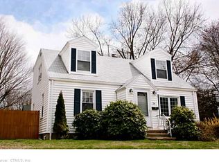 24 Woodside Ter, Milford, CT 06460