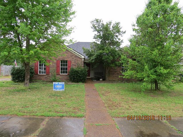 2nd image of 5821 Chadwell Rd