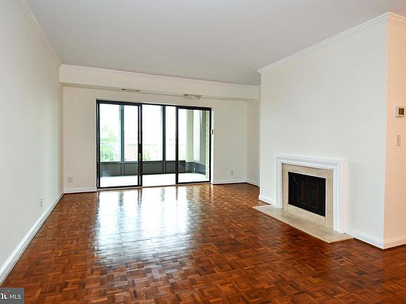 3rd image of 1250 S Washington St Unit 614