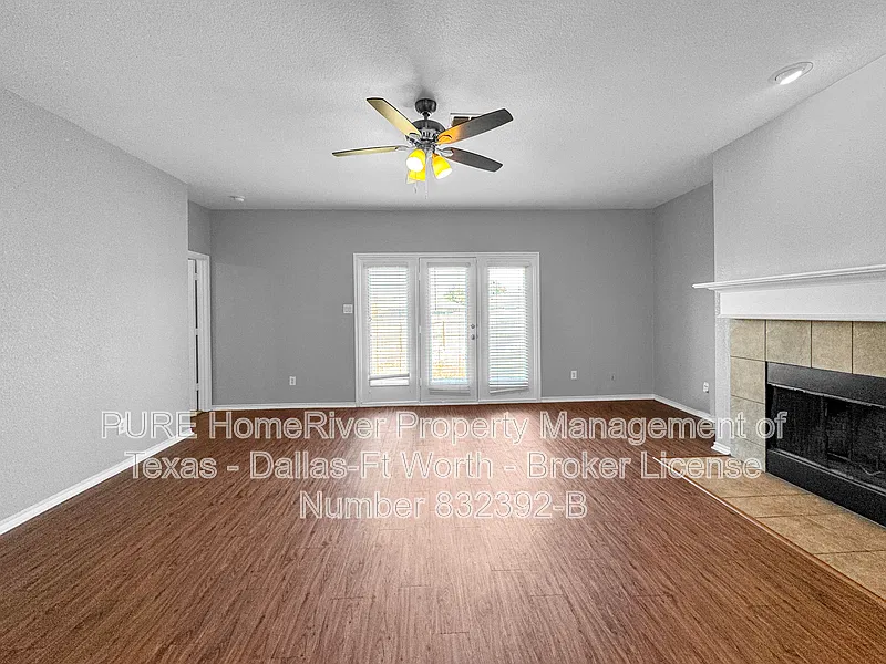 4 bed, 2.0 bath, 2136 sqft, $2,000 — Photo 4