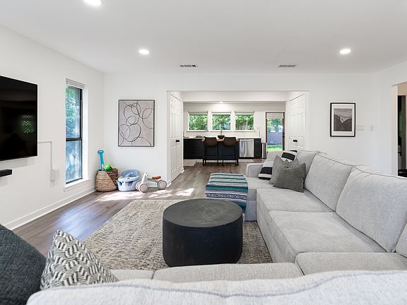 Entry/ Great room