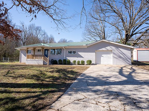 3rd image of 2237 County Road 685 Rd