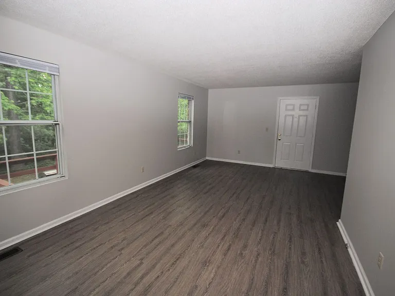 620 Oak Park Blvd #204 — Photo 26